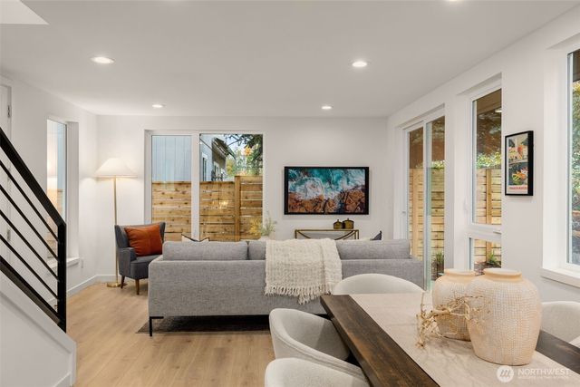 4411 21st Avenue SW, Seattle, WA 98106