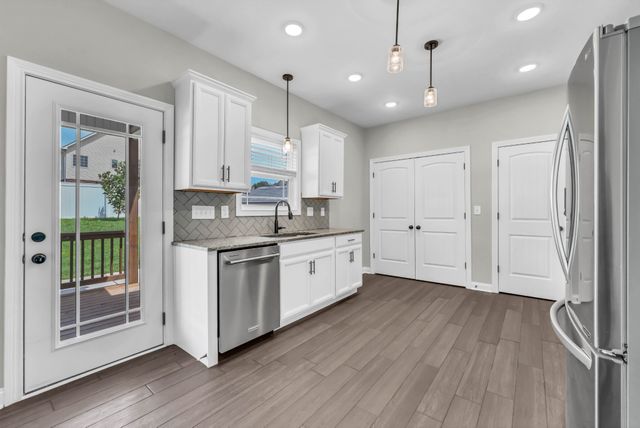 153 Chisum Ct, Clarksville, TN 37043