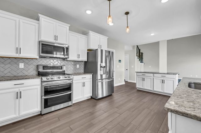 153 Chisum Ct, Clarksville, TN 37043