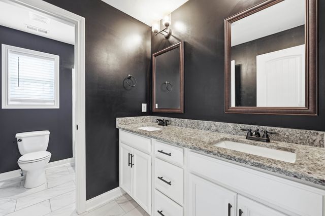 153 Chisum Ct, Clarksville, TN 37043