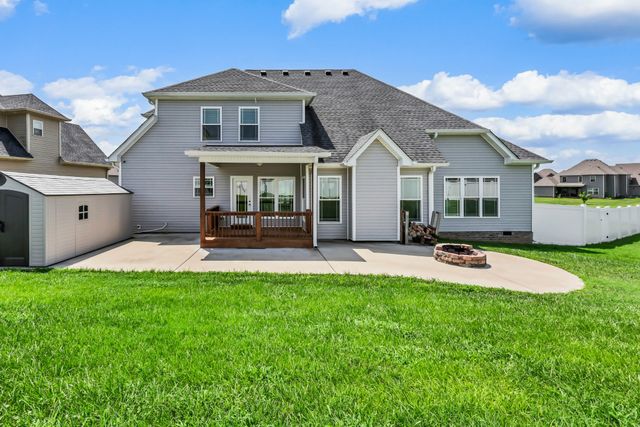 153 Chisum Ct, Clarksville, TN 37043