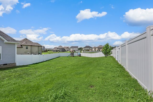 153 Chisum Ct, Clarksville, TN 37043