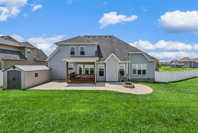 153 Chisum Ct, Clarksville, TN 37043