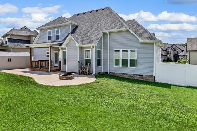 153 Chisum Ct, Clarksville, TN 37043