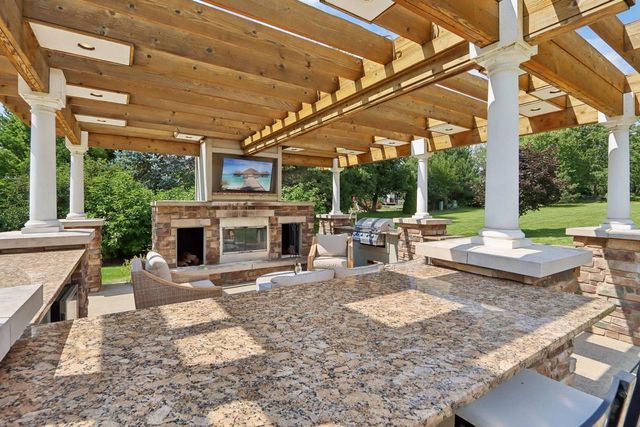 1718 Hidden Hill Drive, Verona, WI 53593
