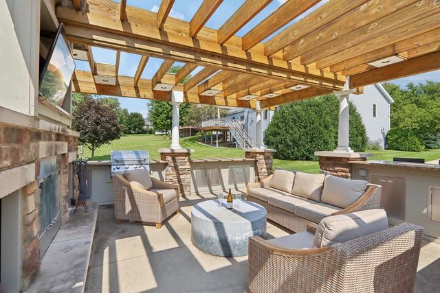 1718 Hidden Hill Drive, Verona, WI 53593