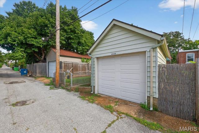 4034 Humphrey Street, St Louis, MO 63116