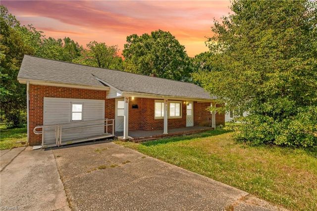 835 Maple Avenue, Salisbury, NC 28144