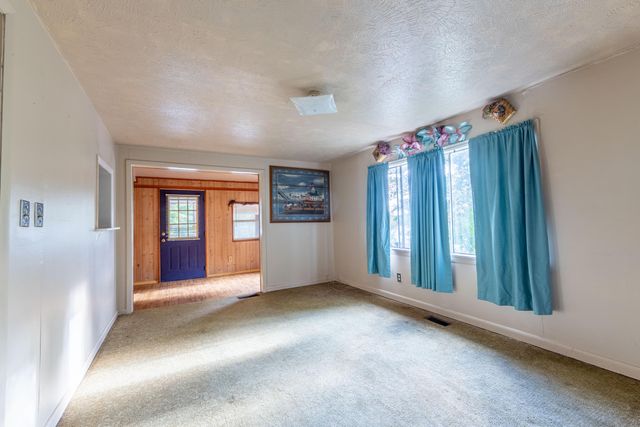 708 Muddy Branch Road, Pine Knot, KY 42635