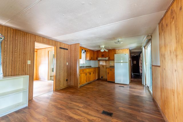 708 Muddy Branch Road, Pine Knot, KY 42635