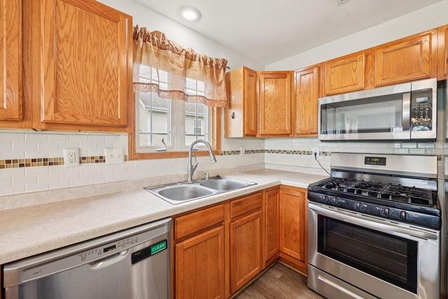 111 Silver Fox DRIVE, Kewaskum, WI 53040