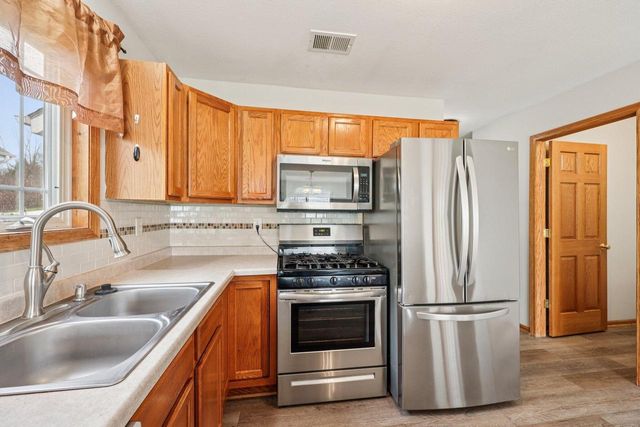 111 Silver Fox DRIVE, Kewaskum, WI 53040
