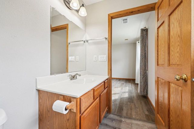 111 Silver Fox DRIVE, Kewaskum, WI 53040