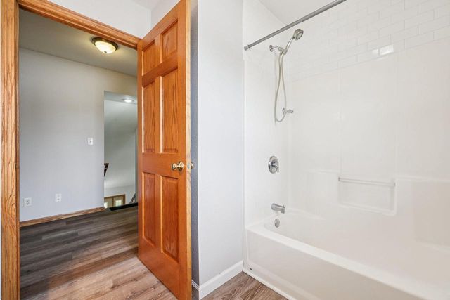 111 Silver Fox DRIVE, Kewaskum, WI 53040