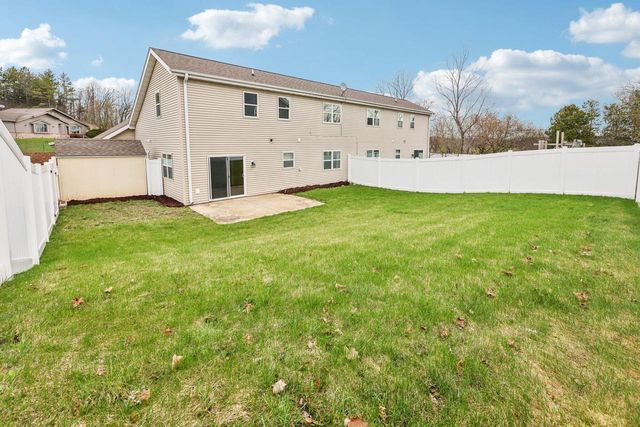111 Silver Fox DRIVE, Kewaskum, WI 53040