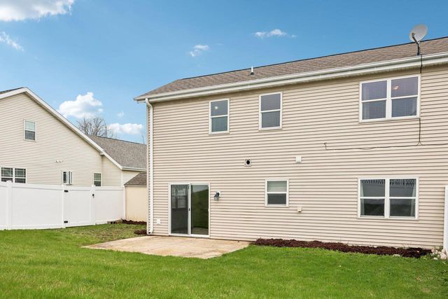 111 Silver Fox DRIVE, Kewaskum, WI 53040