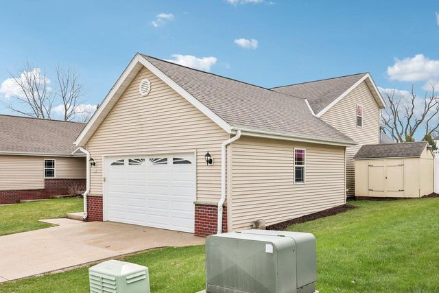 111 Silver Fox DRIVE, Kewaskum, WI 53040