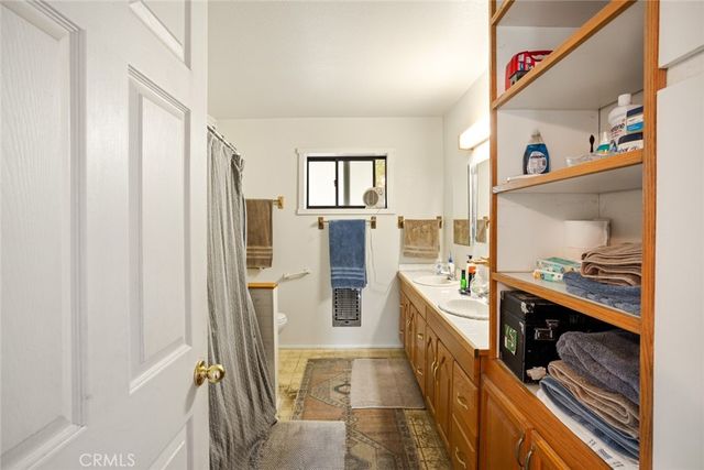 20 Oak Leaf Lane, Running Springs, CA 92382