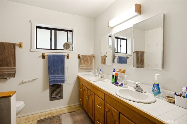 20 Oak Leaf Lane, Running Springs, CA 92382