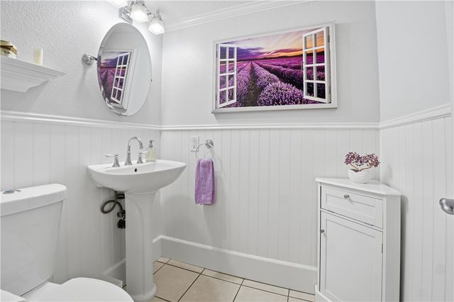 2911 S Fairview Street C, Santa Ana, CA 92705