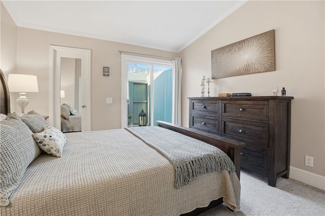 2911 S Fairview Street C, Santa Ana, CA 92705