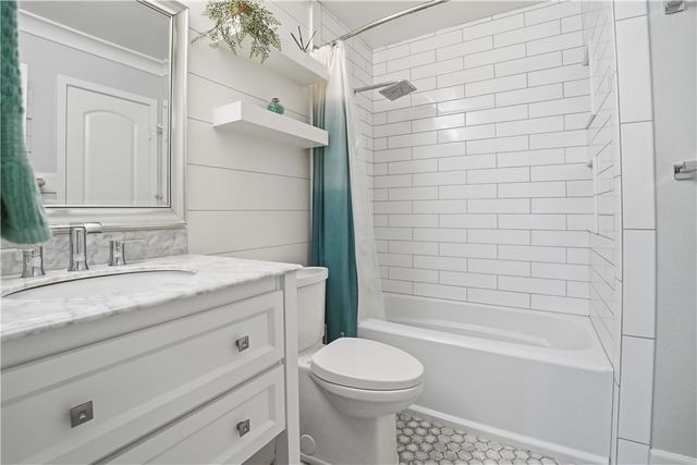 2911 S Fairview Street C, Santa Ana, CA 92705