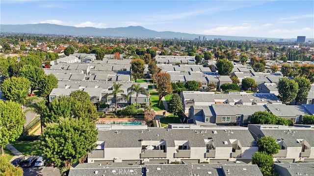 2911 S Fairview Street C, Santa Ana, CA 92705