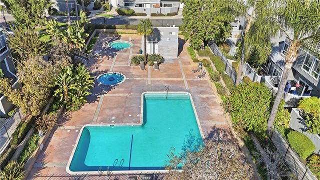 2911 S Fairview Street C, Santa Ana, CA 92705