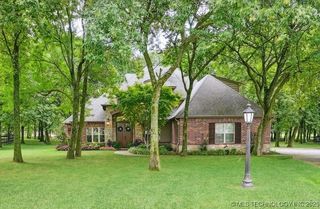 18934 Chickadee Court, Owasso, OK 74055