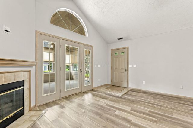 6362 Mission Hills Place, Westerville, OH 43082