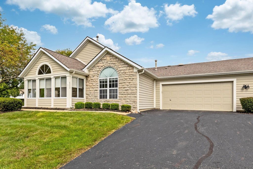 6362 Mission Hills Place, Westerville, OH 43082