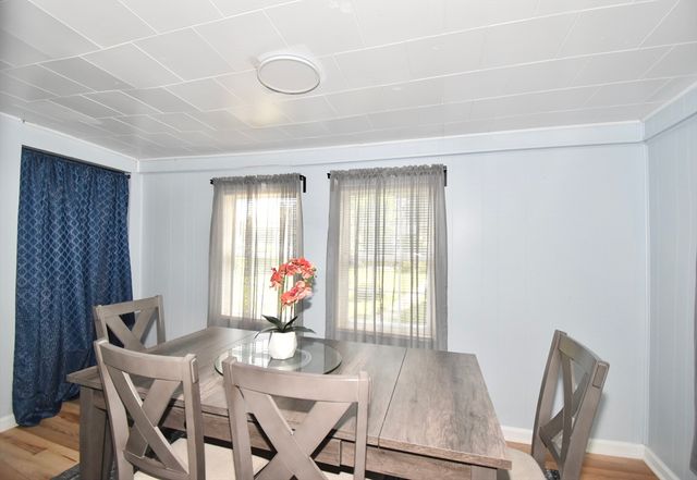 106 Suffolk St, Springfield, MA 01109