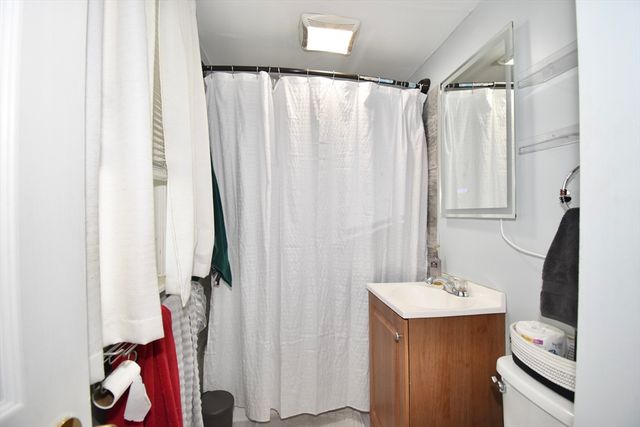 106 Suffolk St, Springfield, MA 01109
