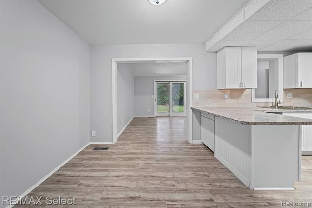 4020 Park Forest Drive Drive, Flint, MI 48507