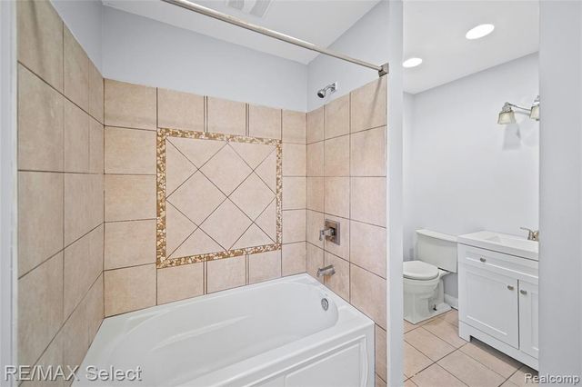 4020 Park Forest Drive Drive, Flint, MI 48507