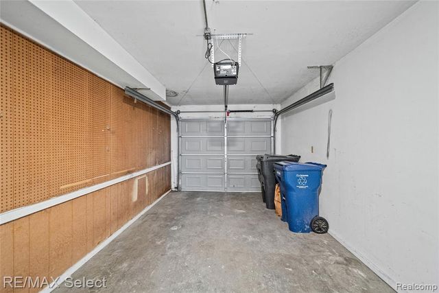 4020 Park Forest Drive Drive, Flint, MI 48507