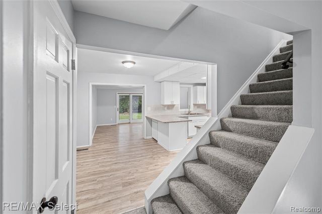 4020 Park Forest Drive Drive, Flint, MI 48507