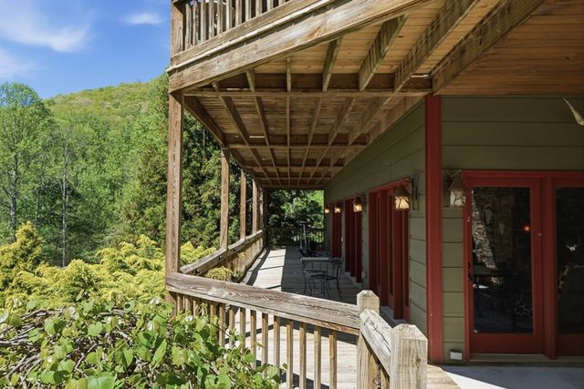 271 Burnt Ridge Road, Blairsville, GA 30512