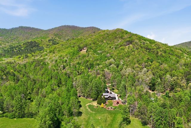 271 Burnt Ridge Road, Blairsville, GA 30512