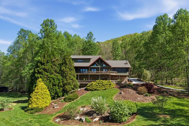 271 Burnt Ridge Road, Blairsville, GA 30512