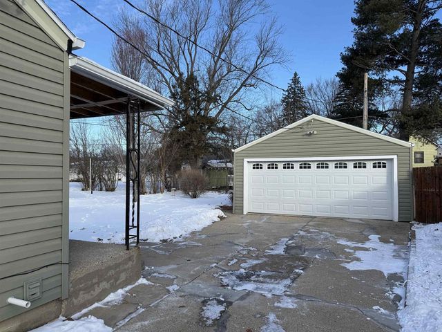 1712 Mole Avenue, Janesville, WI 53548