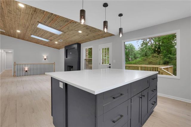 3341 Camelot Drive, Marietta, GA 30062