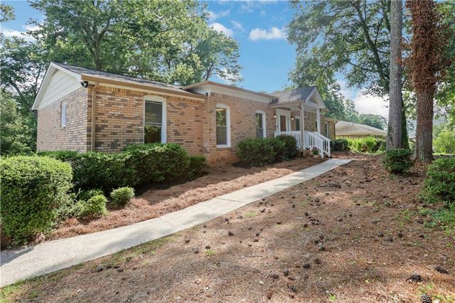 3341 Camelot Drive, Marietta, GA 30062
