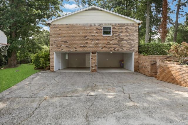 3341 Camelot Drive, Marietta, GA 30062