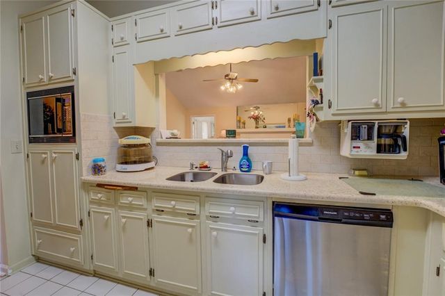 4938 Lake Forest Dr, Conyers, GA 30094