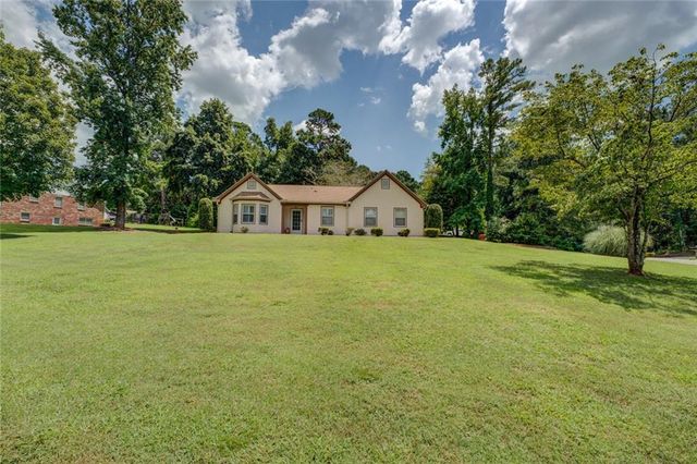 4938 Lake Forest Dr, Conyers, GA 30094