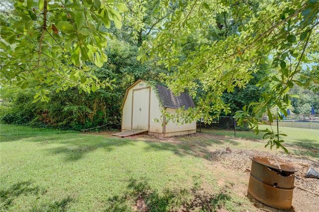 4938 Lake Forest Dr, Conyers, GA 30094