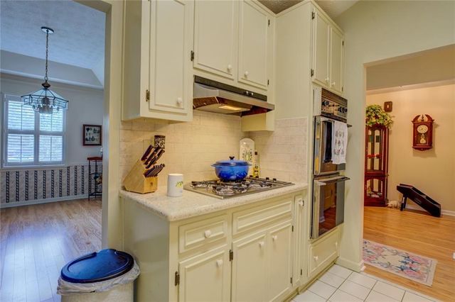 4938 Lake Forest Dr, Conyers, GA 30094
