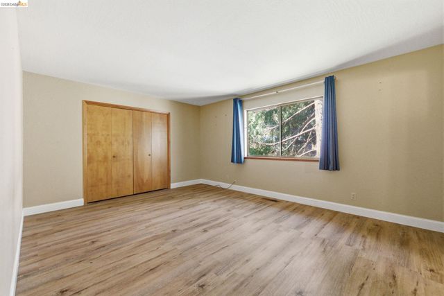 13133 Wells Fargo Dr, Groveland, CA 95321