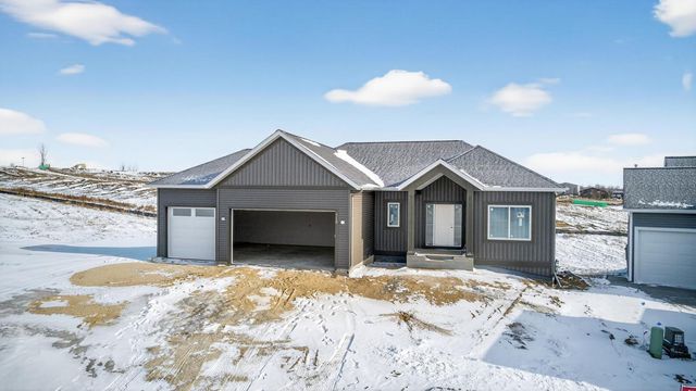 6128 Cody Lane NW, Rochester, MN 55901